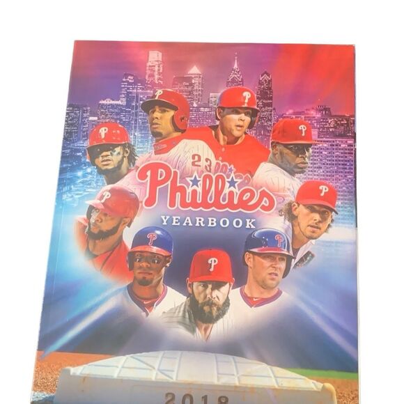 BOOK Magazine Philadelphia Phillies 2018 Yearbook Baseball Champions - Picture 1 of 10